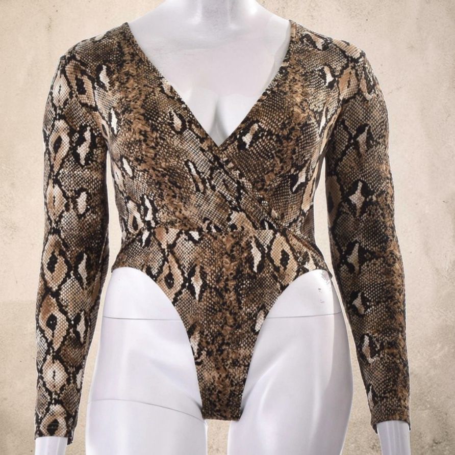 Hosszú ujjú női body ,XL 1