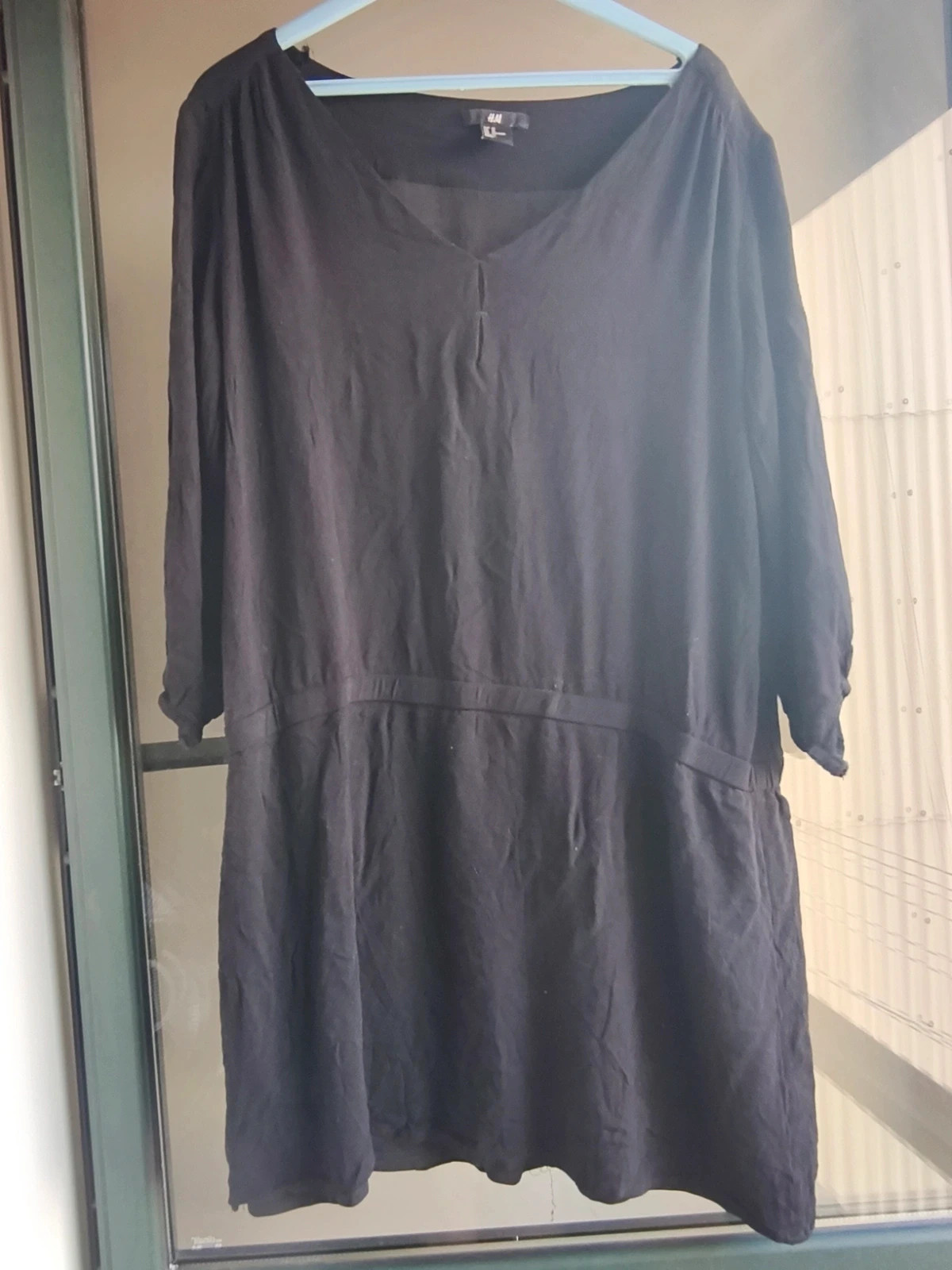 Vestido ligero y fluido H&M negro talla XL 2