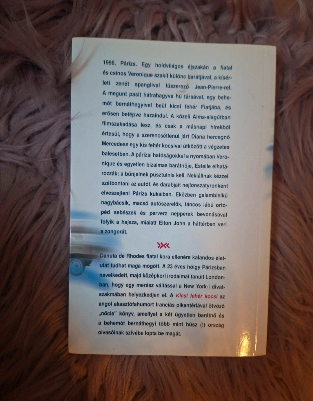 Kicsi fehér kocsi 3