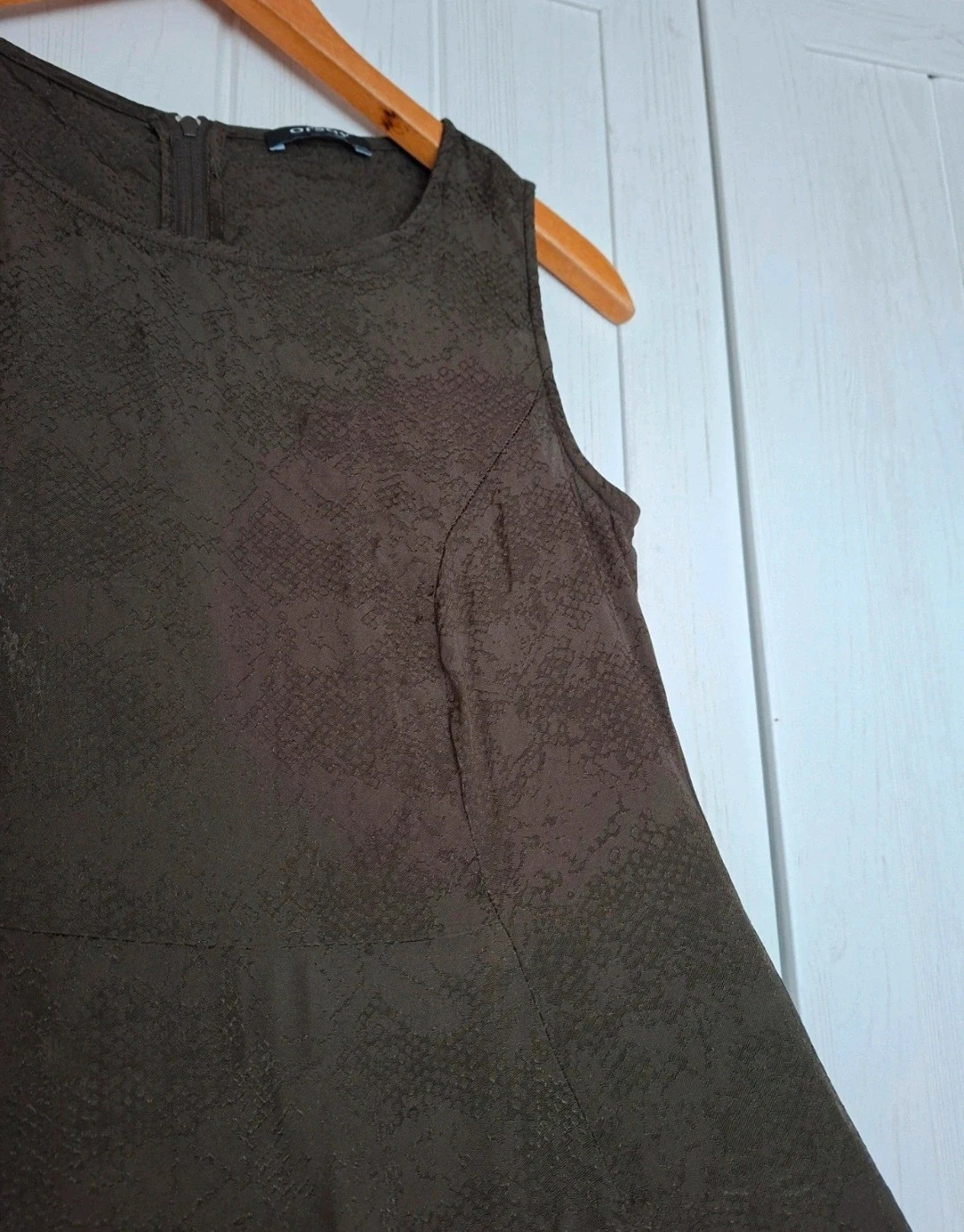 Khaki ruha 3