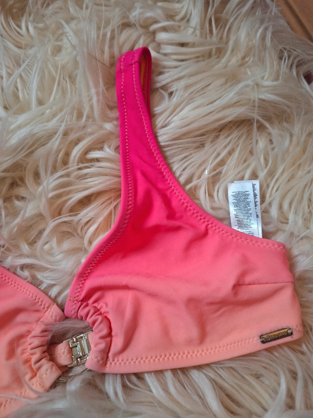 Bikinifelső 3