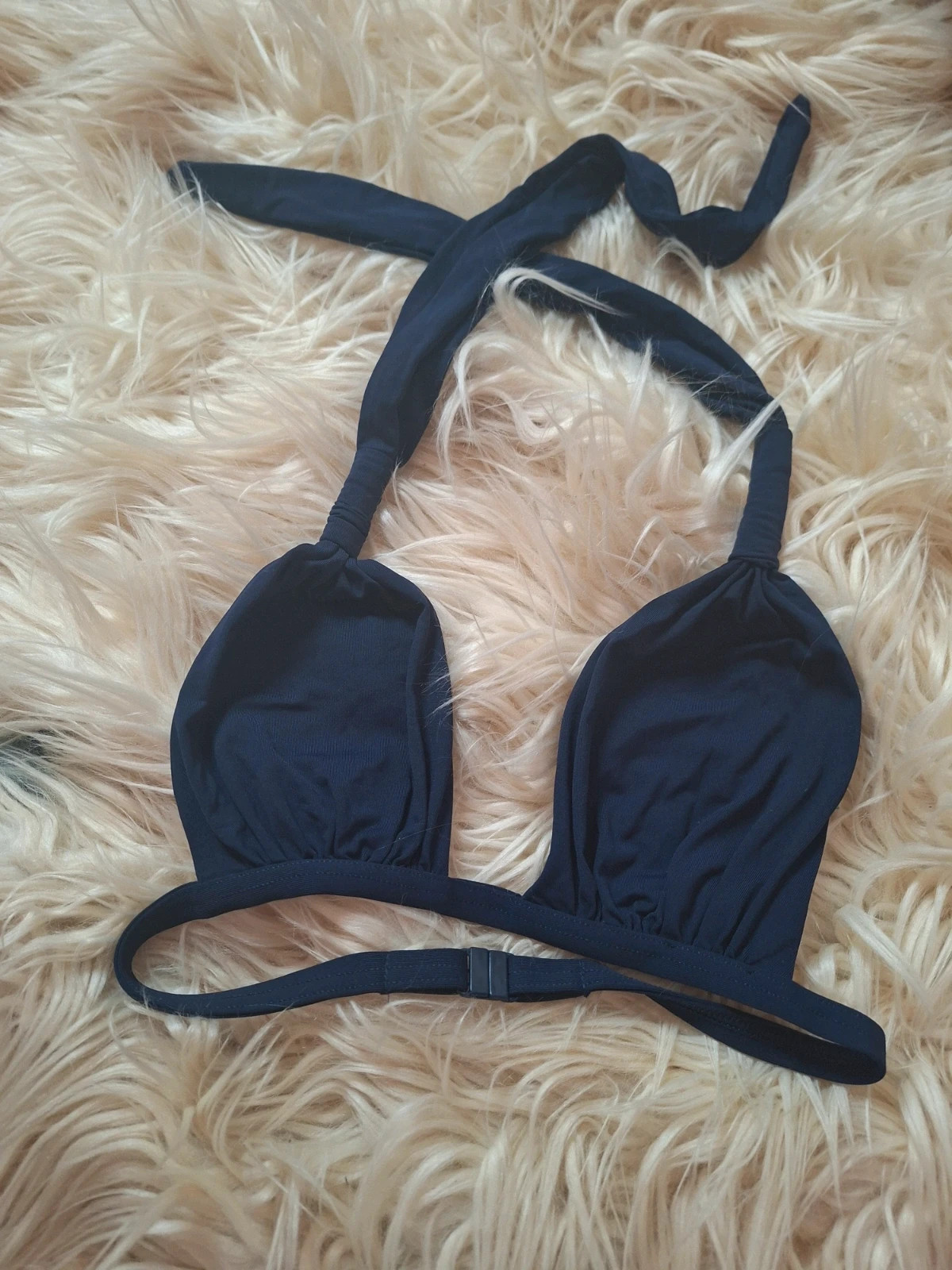 Bikinifelső 3