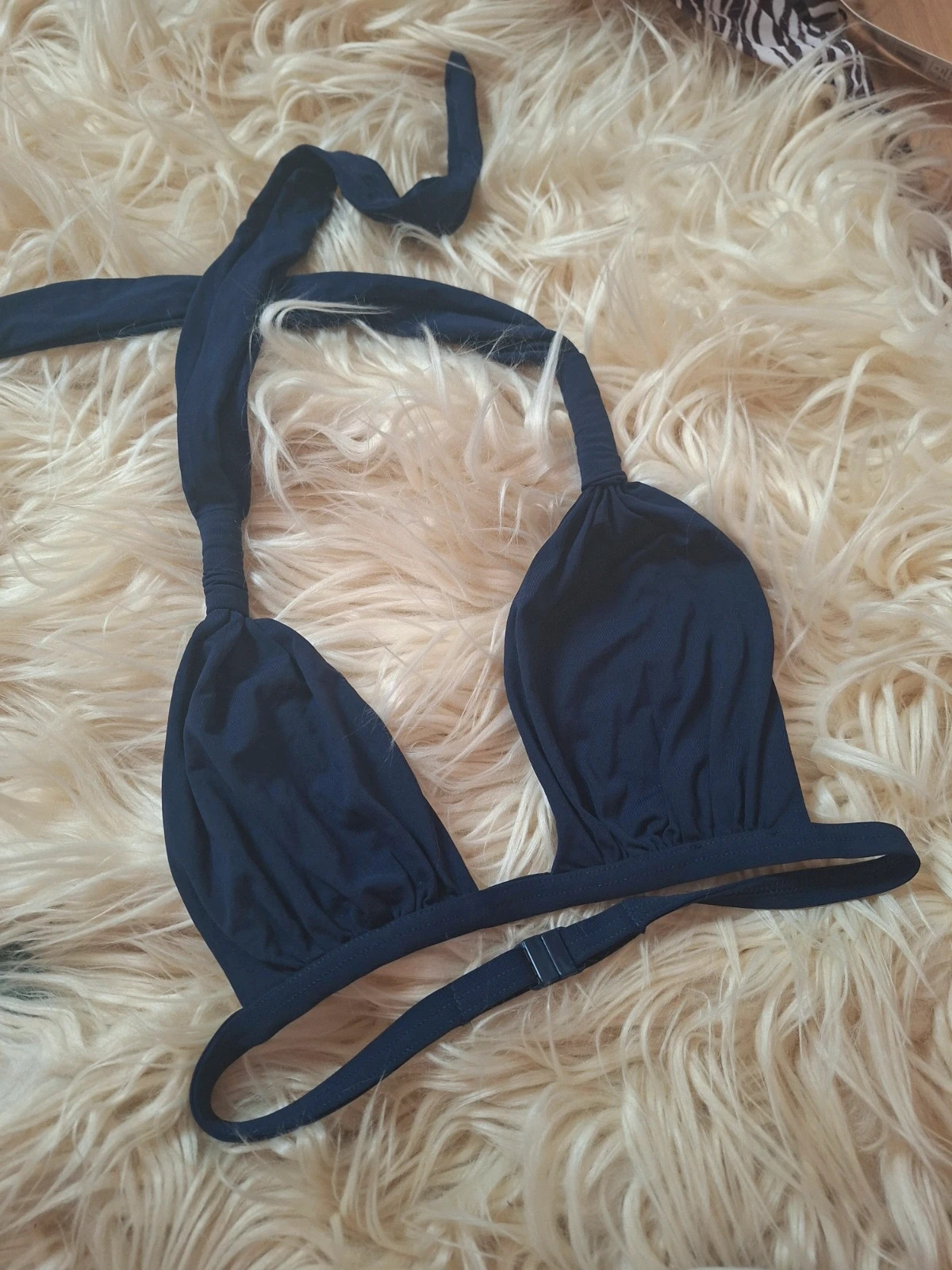 Bikinifelső 1
