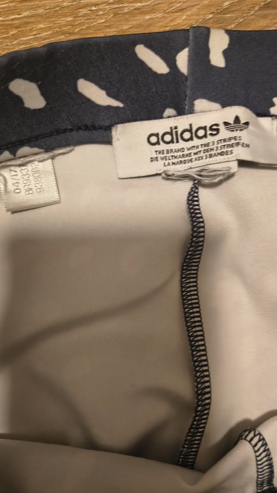 M-es Adidas sportnadrág 3