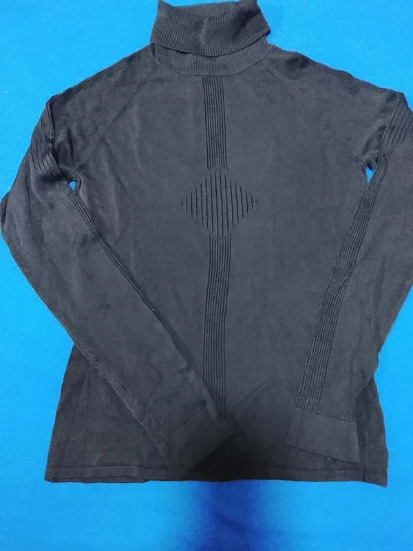 Női pulcsik s-es 4