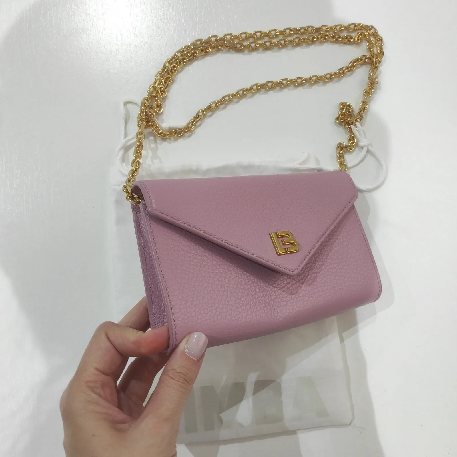 Bolso 100% cuero de color rosa. Bimba y Lola 4