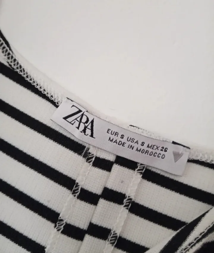 vestido con diseño entallado Talla S 4