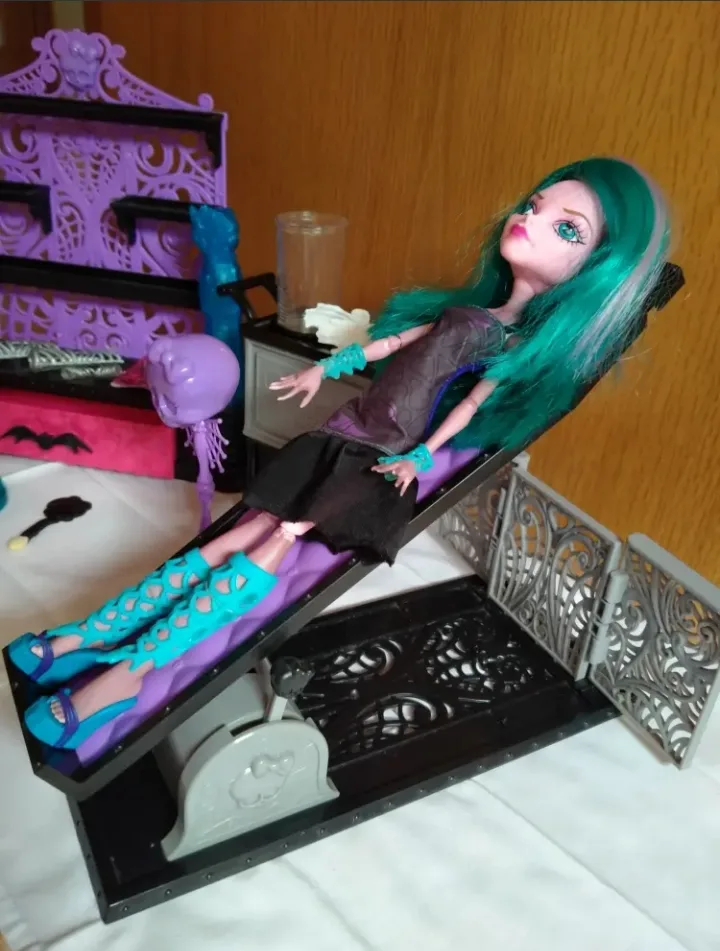 Muñeca Monster high laboratorio con accesorios 1