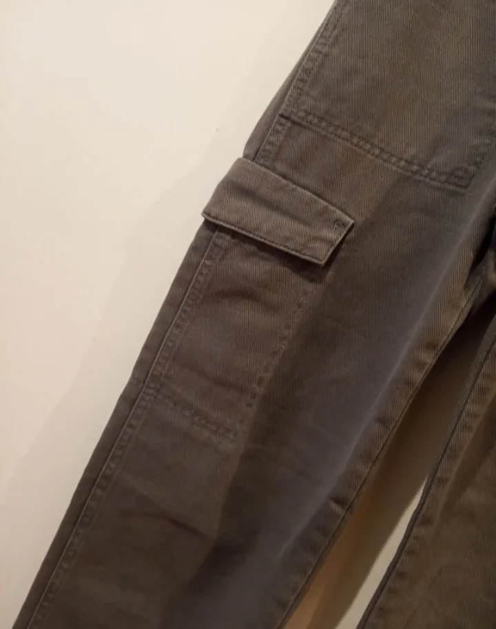 pantalón de chica tipo cargo talla 32 4