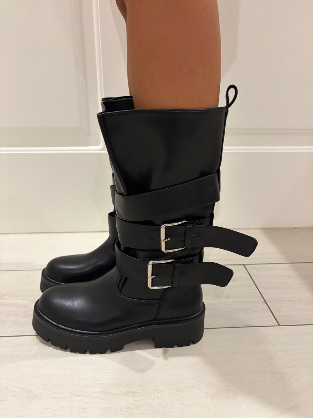 Stivali neri con fibbie e suola platform tg 38 nuovo 1