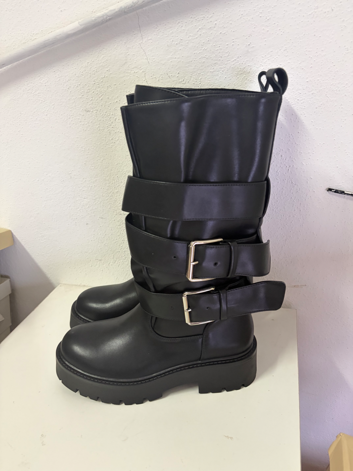 Stivali neri con fibbie e suola platform tg 38 nuovo 3