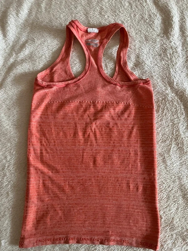 Saucony running top 2