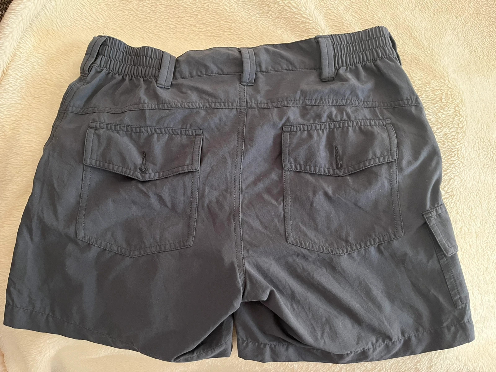 Sherpa chhiwang women's shorts 2
