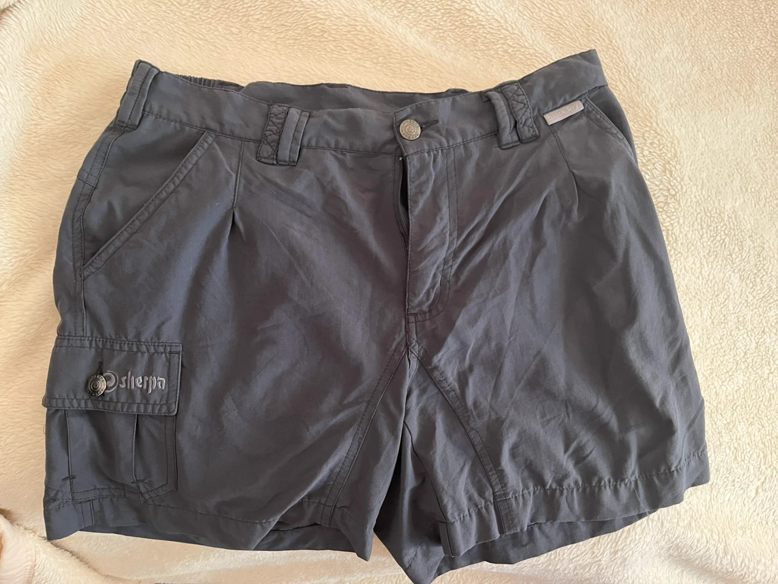 Sherpa chhiwang women's shorts 1