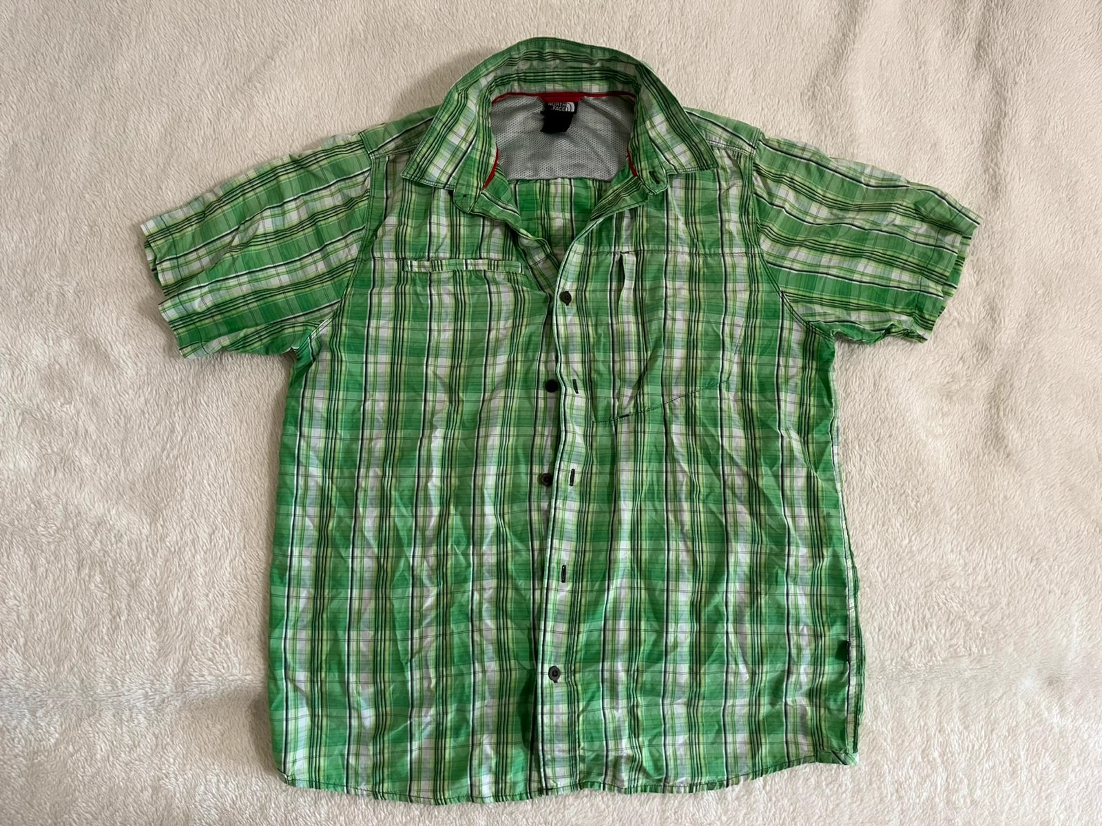 The North Face plaid short sleeve button down men’s 1