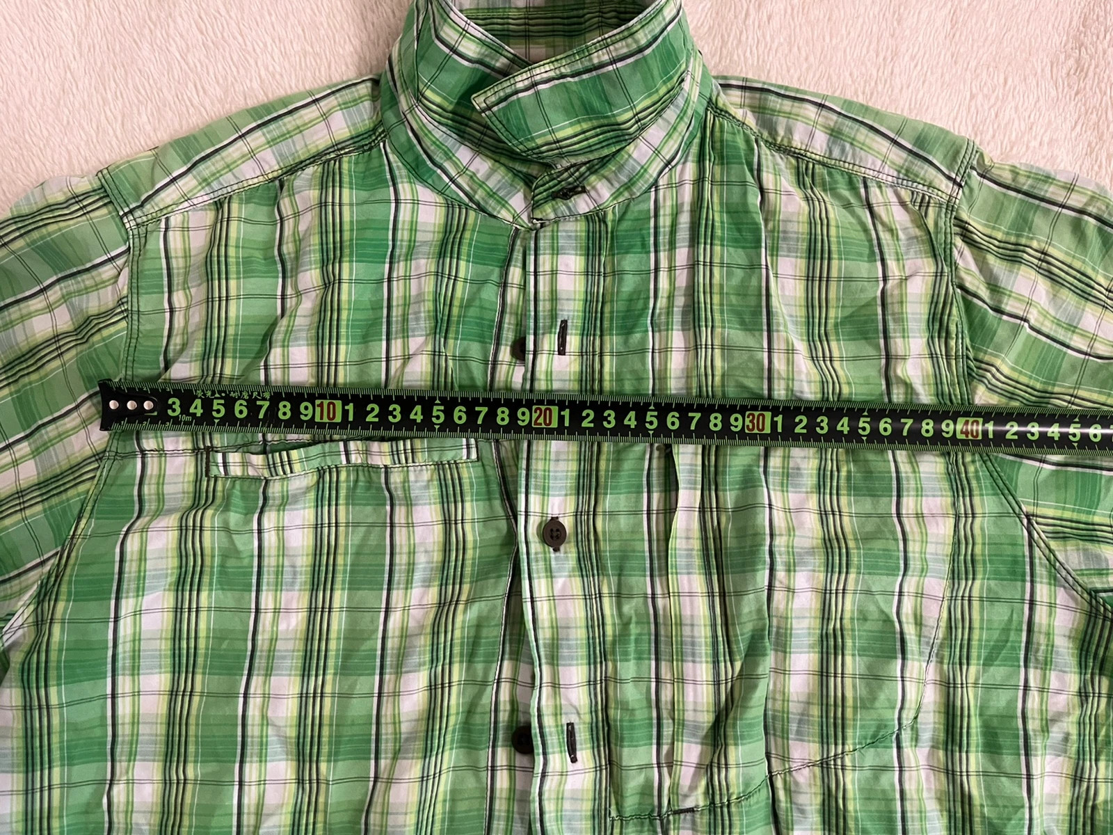 The North Face plaid short sleeve button down men’s 4