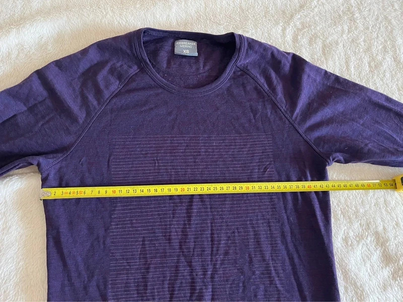 Women's Zoya Long Sleeve Crewe Tree Pose 4