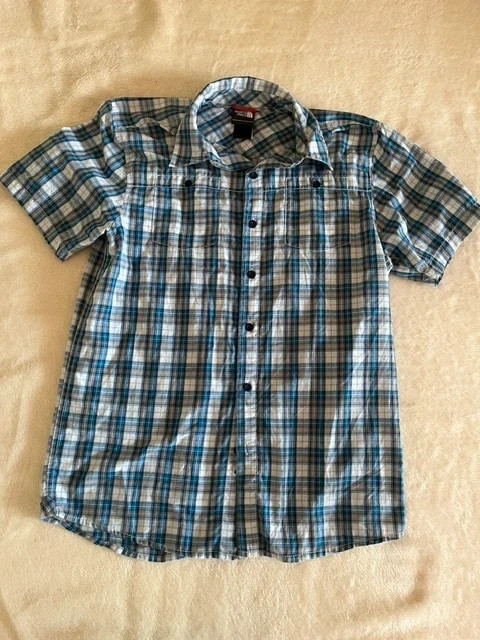The North Face Mens Plaid Button Up Short Sleeve Shirt 1