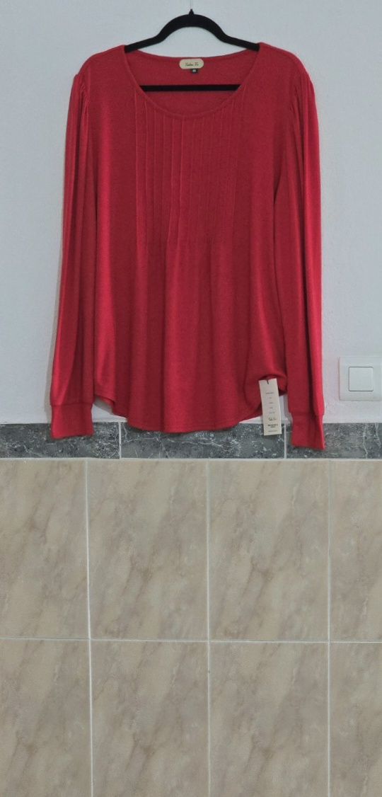 Camiseta manga larga roja plisada talla 48 1
