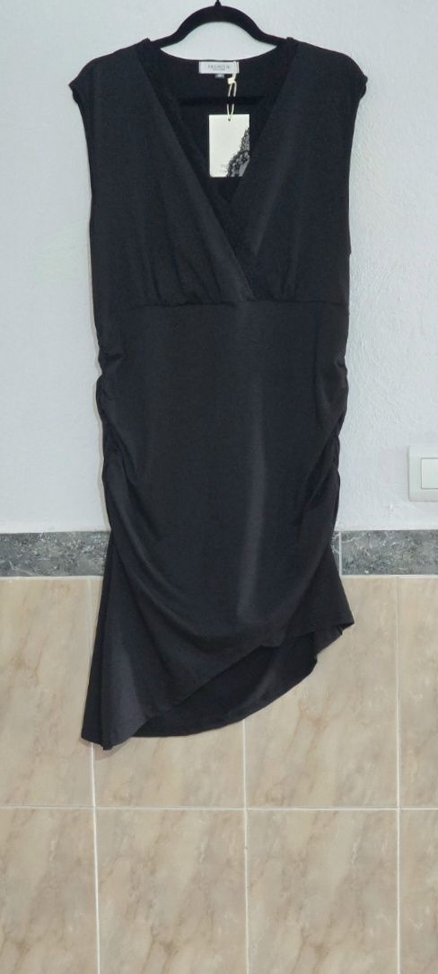 Vestido negro encaje escote Asimétrico T 48 1