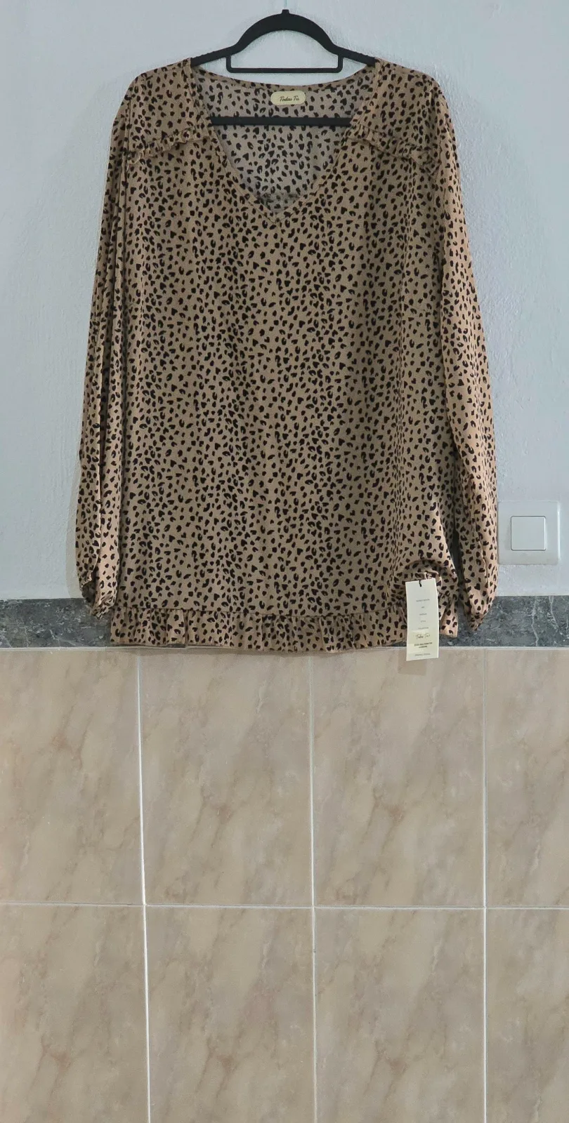Blusa manga larga marrón y negra T.54 1