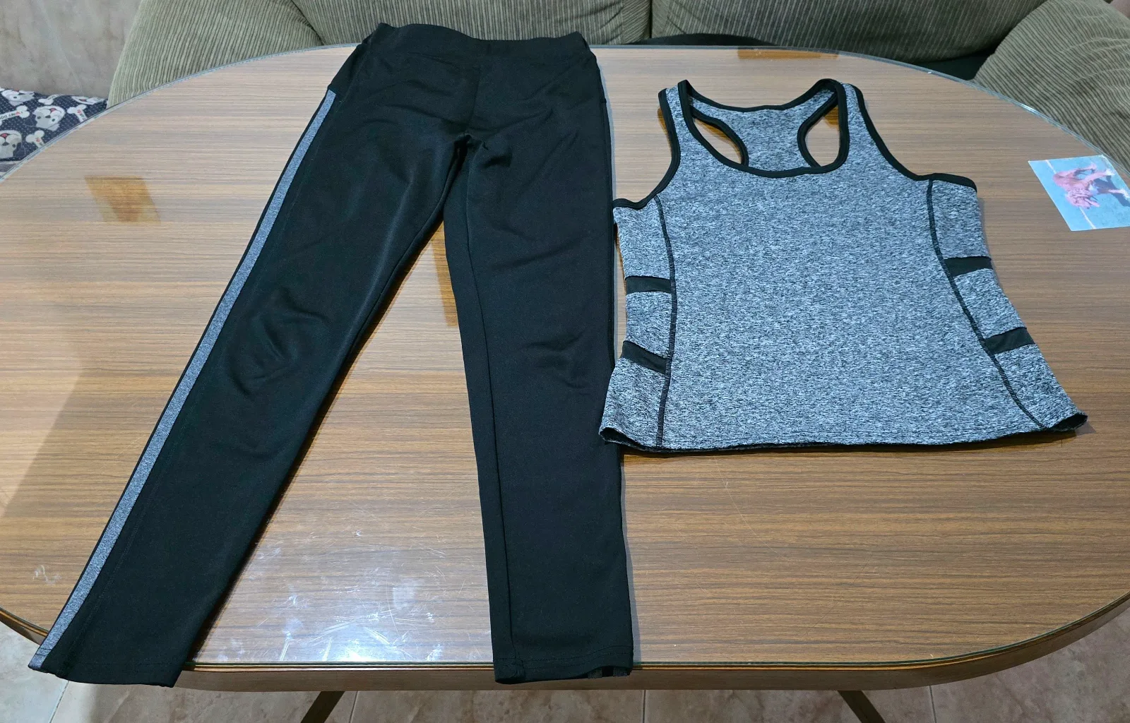 Conjunto Deportivo Mujer -Ver medidas- L/XL & S/M / Ensemble de sport pour femme 1