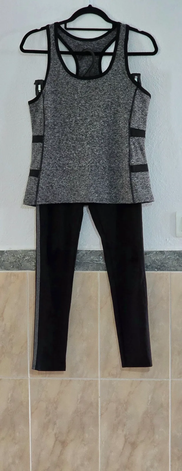 Conjunto Deportivo Mujer -Ver medidas- L/XL & S/M / Ensemble de sport pour femme 2