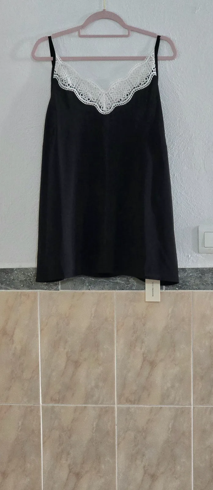 Top Lencero Negro T52 Encaje Blanco 1