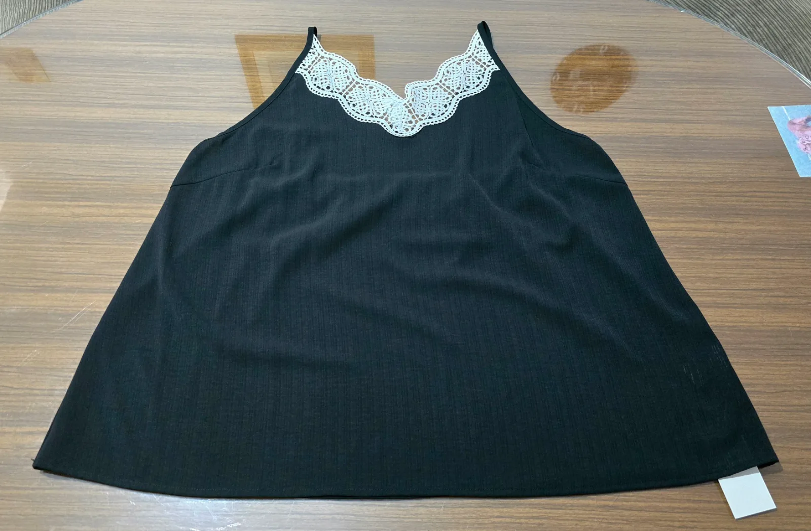 Top Lencero Negro T52 Encaje Blanco 2