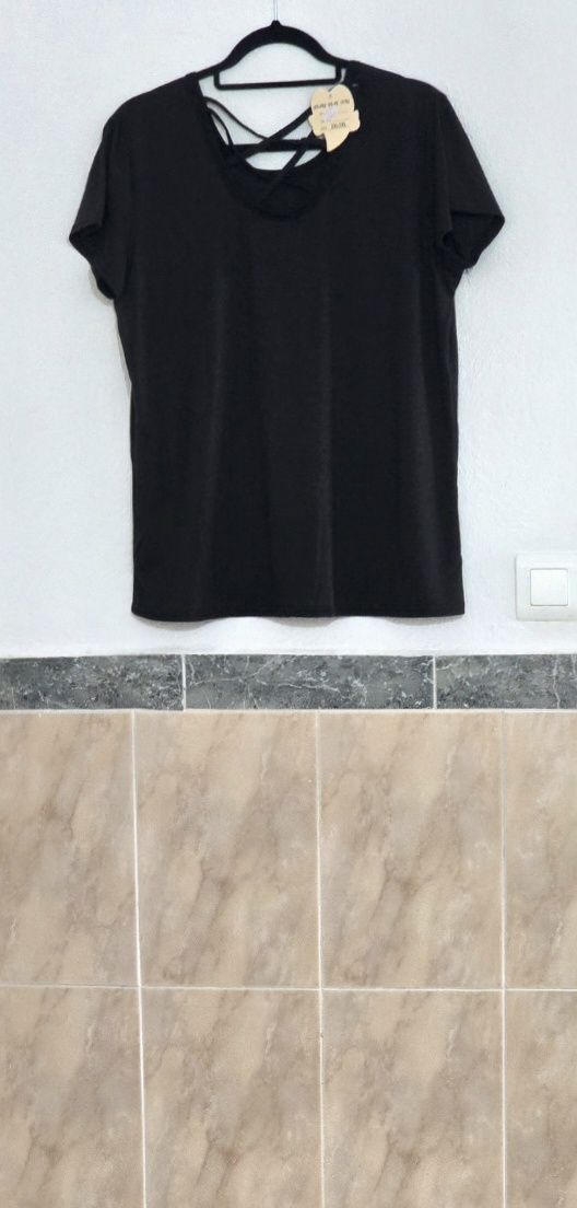 Camiseta Talla 2XL/3XL negra tiras cruzadas 3