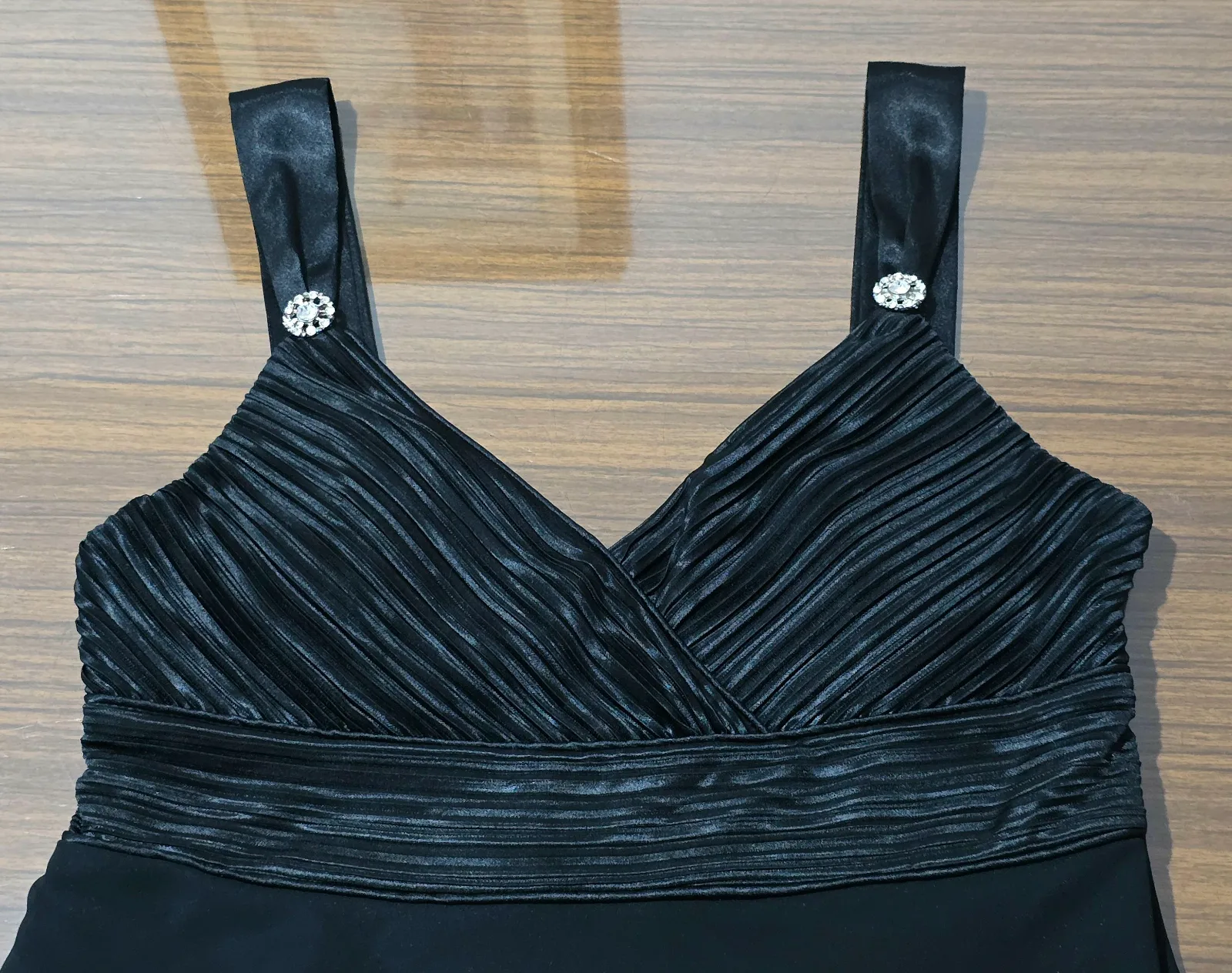 Vestido T. M/L negro de tirantes corte imperio 3
