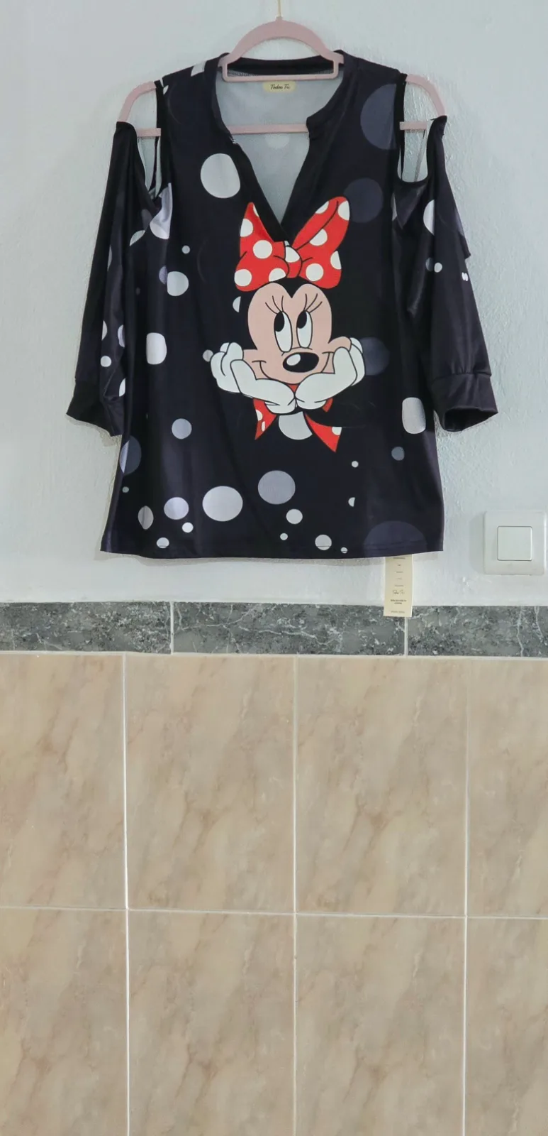 Camiseta negra Minnie Mouse Talla 48 1