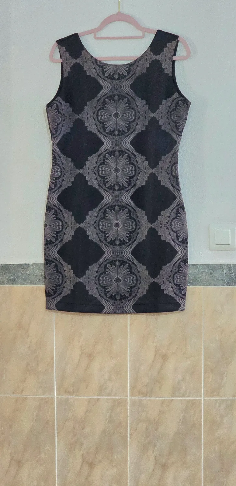 Vestido Talla 42 negro y gris estampado 1
