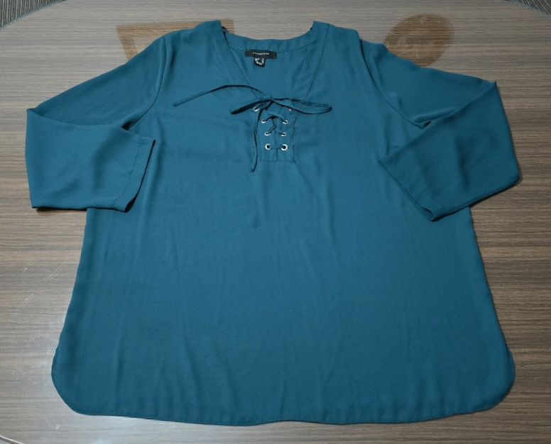 Blusa de media manga azul petróleo talla 48 2