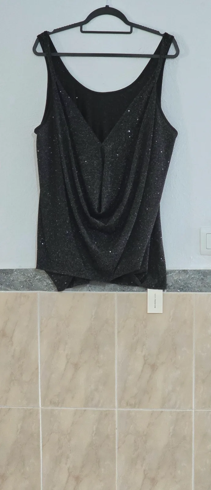 Top negro brillos escote drapeado Talla 50 1