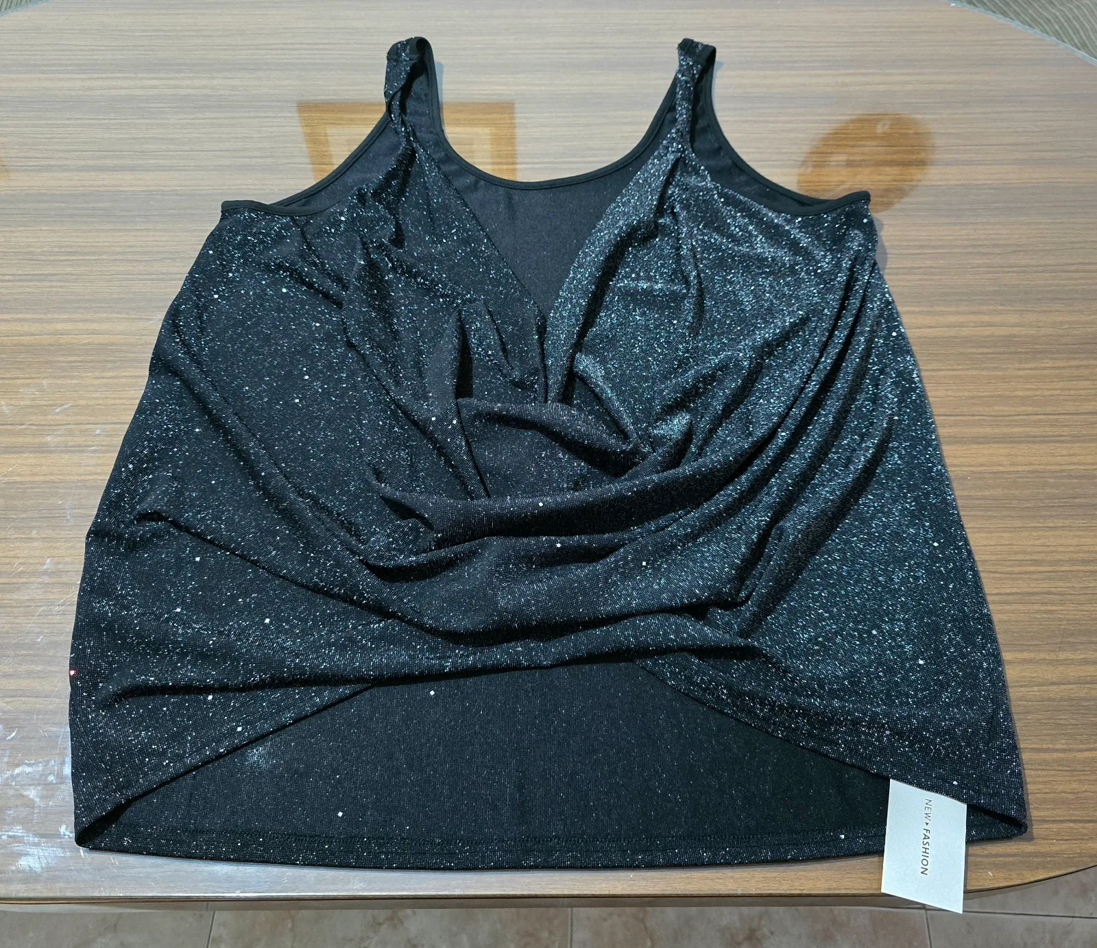Top negro brillos escote drapeado Talla 50 2