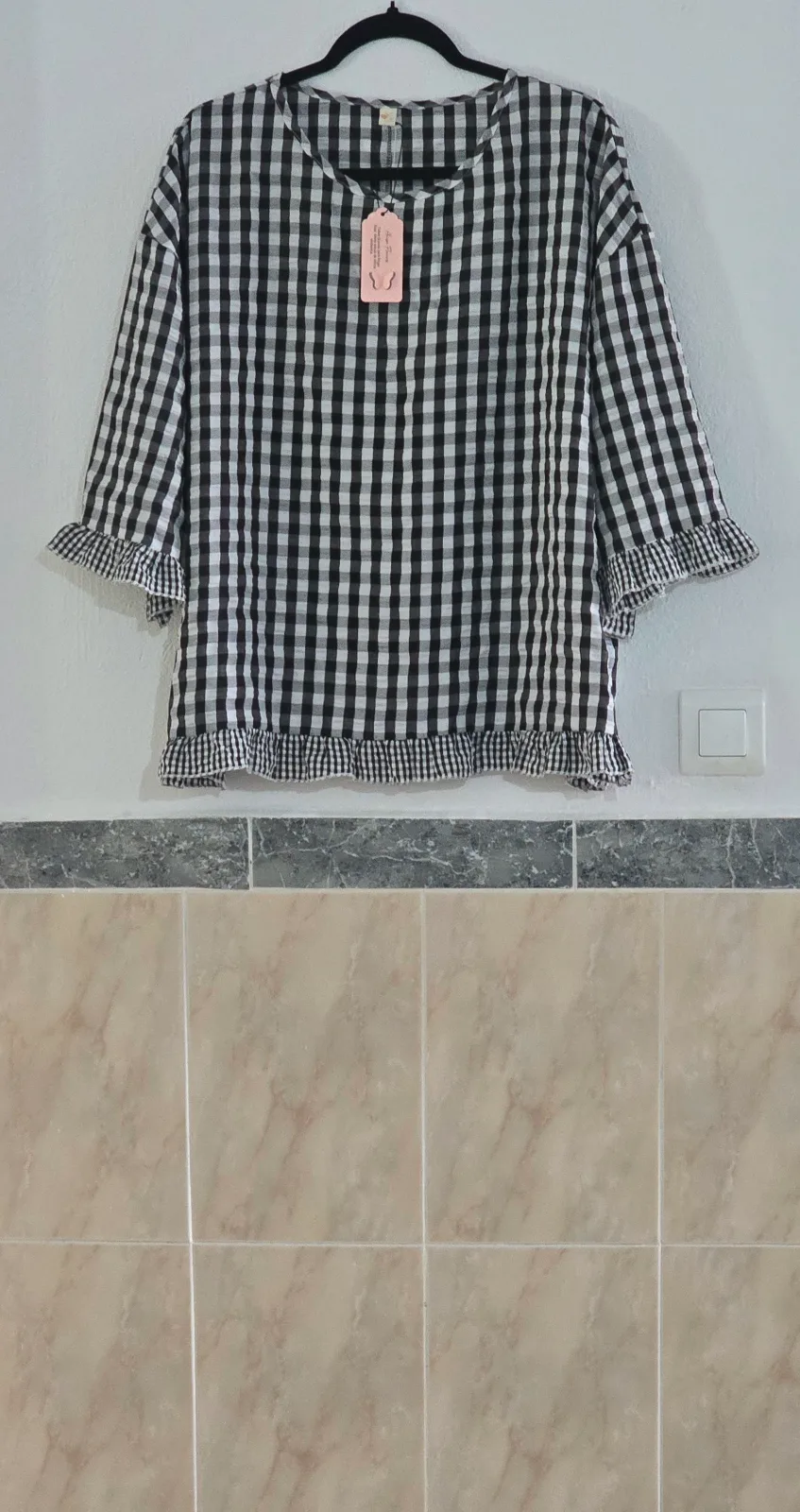 Blusa de cuadros Vichy con volantes – Talla 50 1