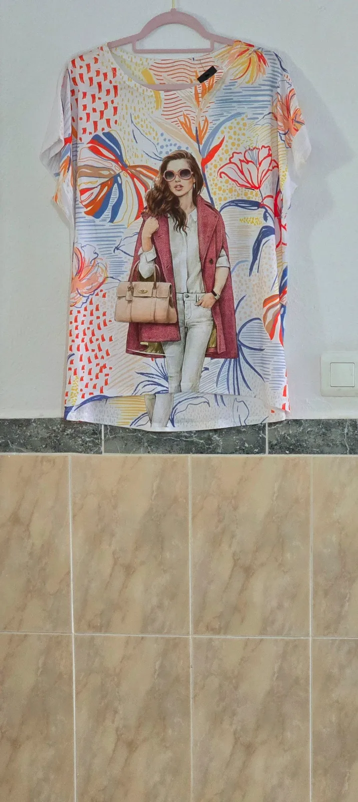 Camiseta Estampado Ilustración Fashion Girl Made in Italy 4