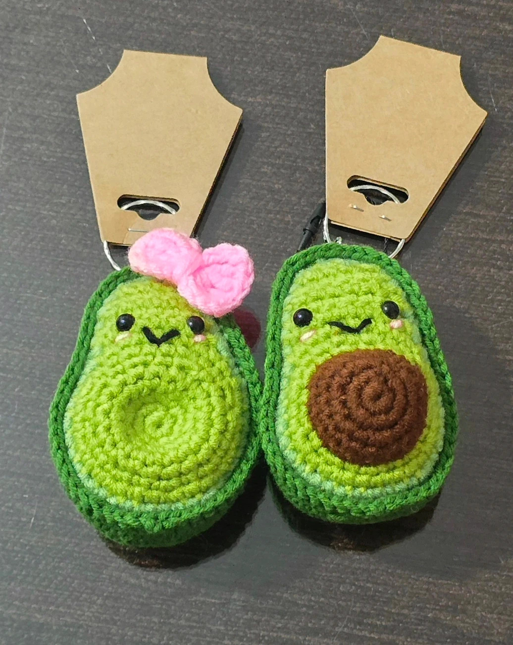 Pack de llaveros de aguacatitos en amigurumi // Ensemble porte-clés Amigurumi - petits avocats. 2