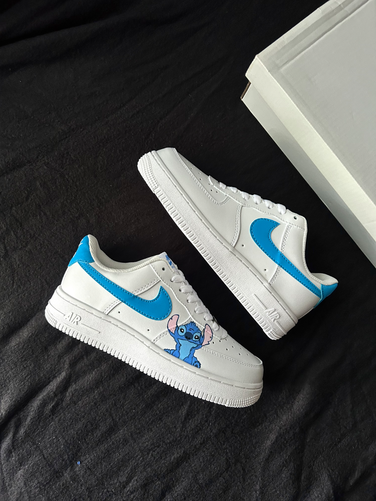 Stitch sajat, kezzel festett AF1 1