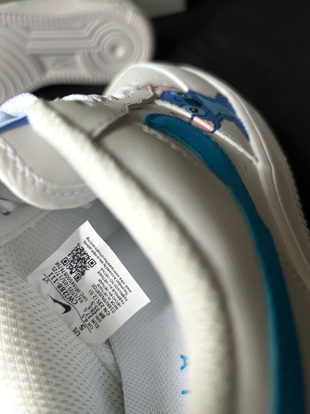 Stitch sajat, kezzel festett AF1 4