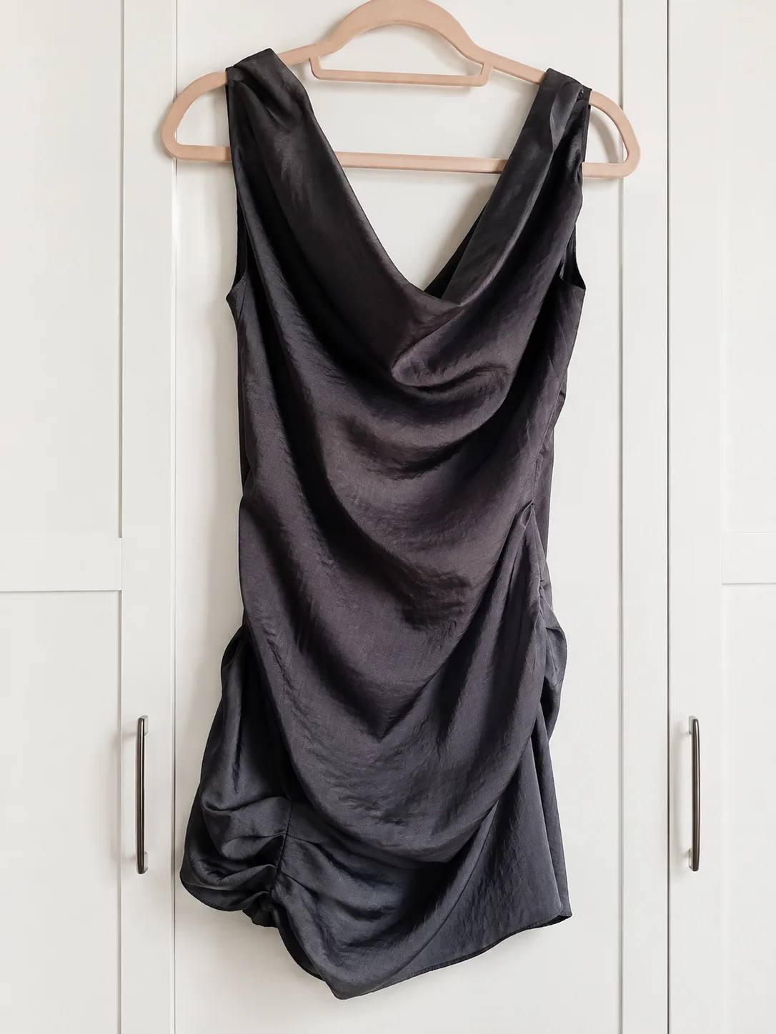 Gyönyörű elegáns mini ruha 2