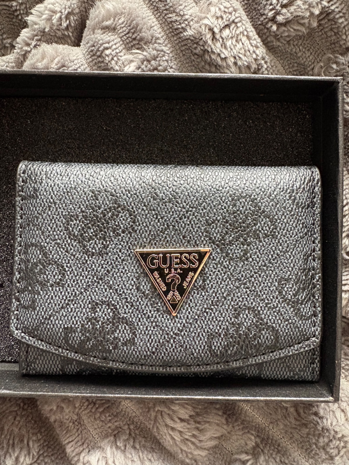 Guess mini pénztárca 2