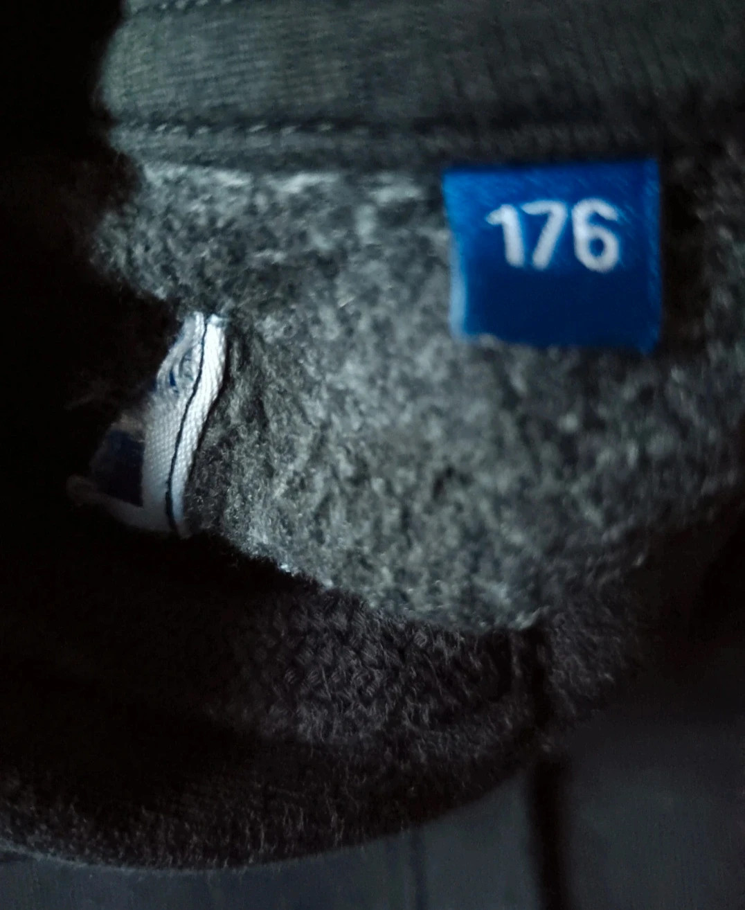 Jack & Jones koptatott fekete kapucnis pulóver 2