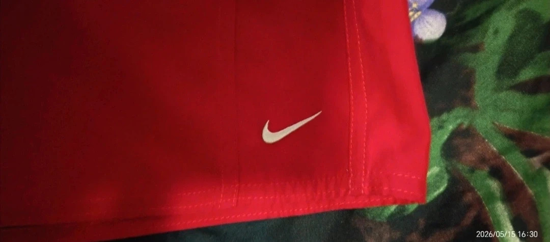 Eredeti nike piros rövidnadrág 4