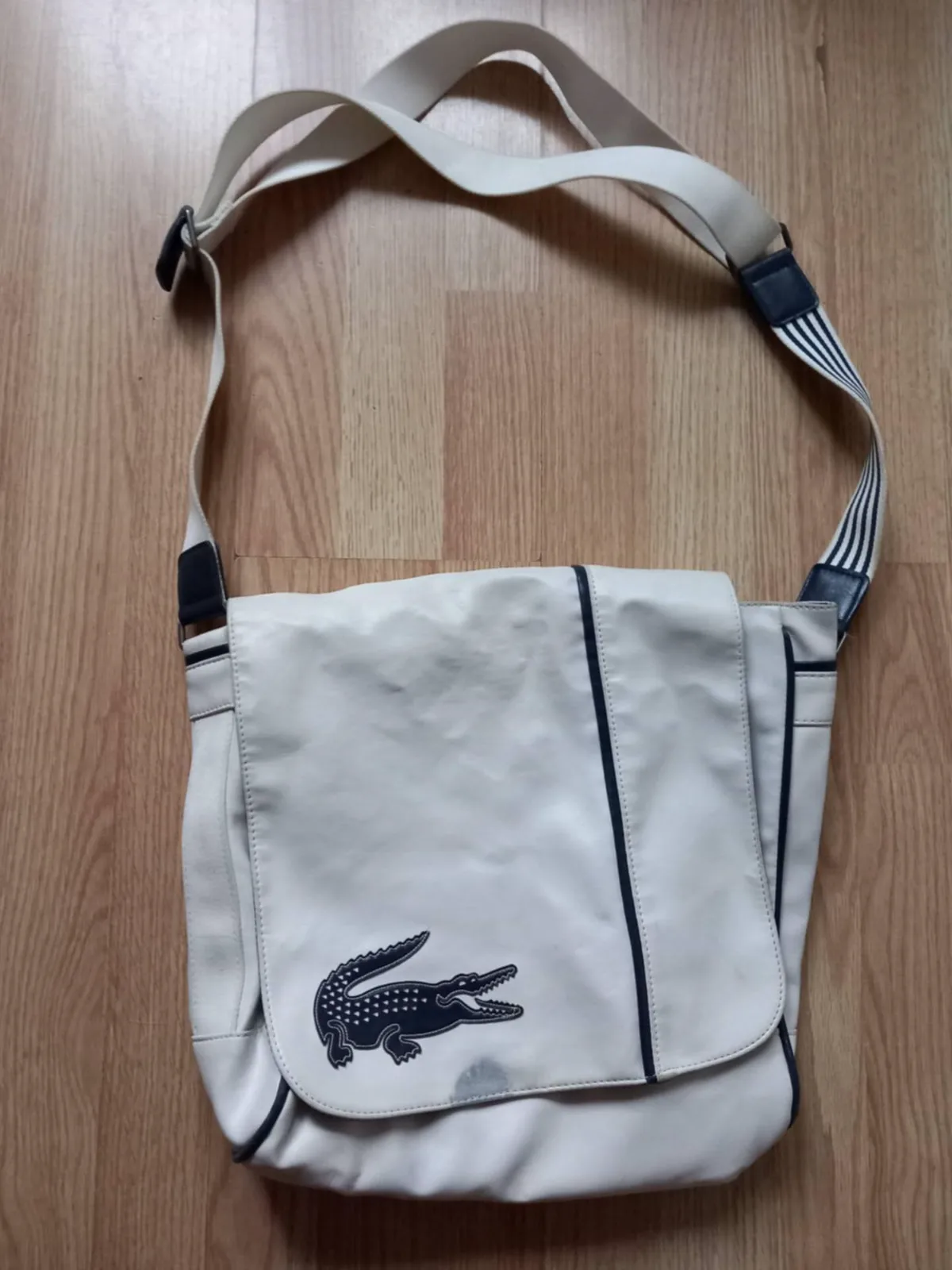 Lacoste nagy táska vintage jellegű 1