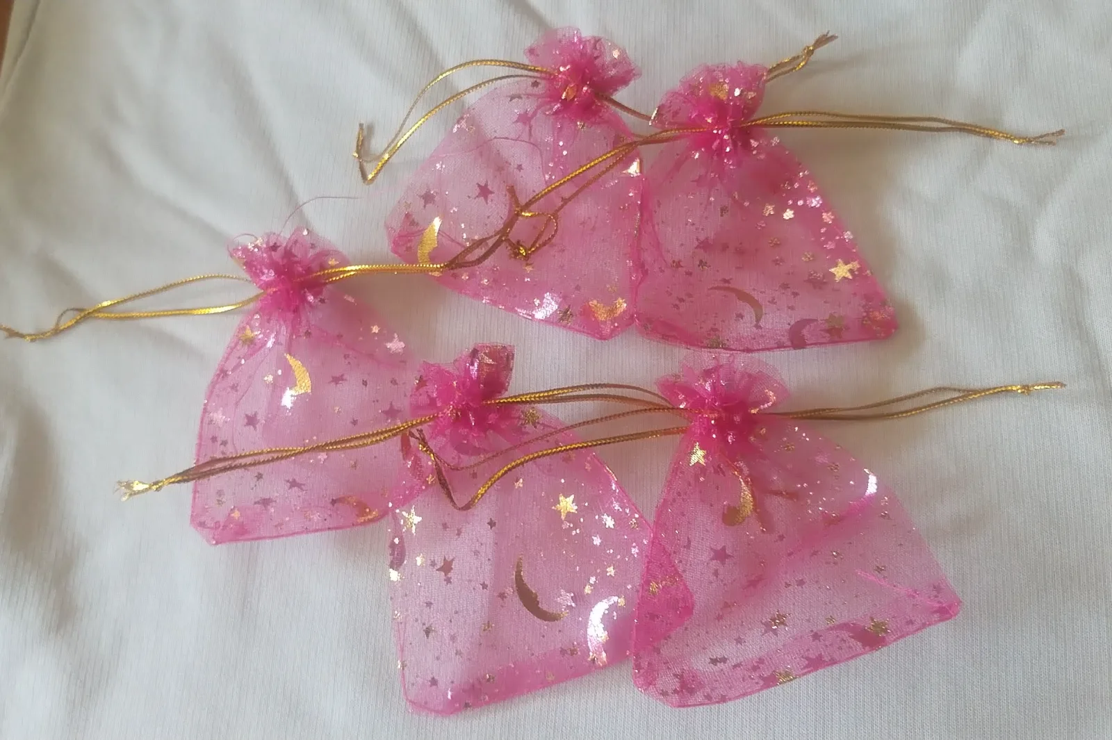 Új sötét rózsaszín organza ajándéktasak szett 4