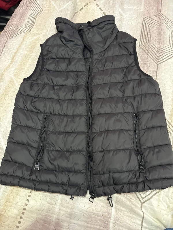 Chaleco negro zara 1