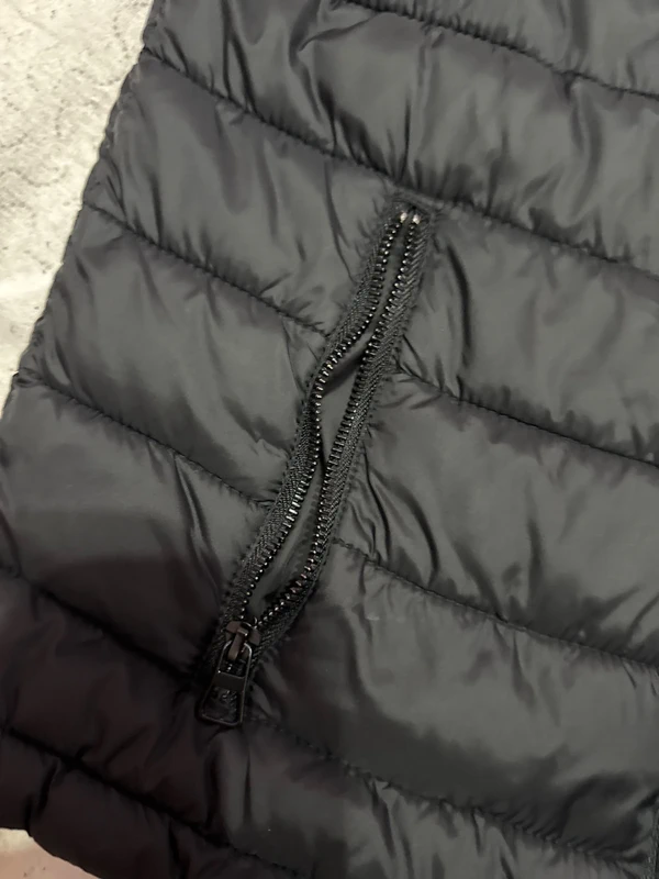 Chaleco negro zara 3