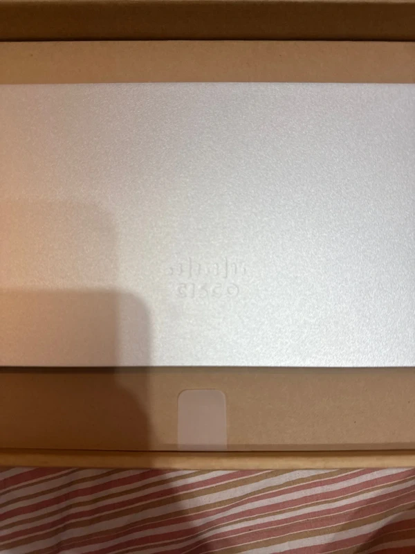 Cisco HUB MX 68 12 puertos 1